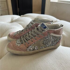 💖💖 AUTHENTIC GOLDEN GOOSE SNEAKERS -LMITED EDITION 💖💖